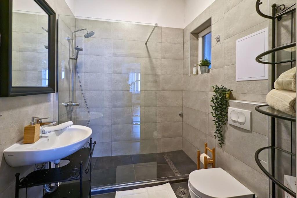 True Zagreb Centrally Located & Spacious Apartment מראה חיצוני תמונה